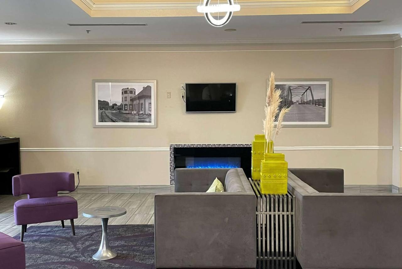 La Quinta By Wyndham Waxahachie Hotell Exteriör bild