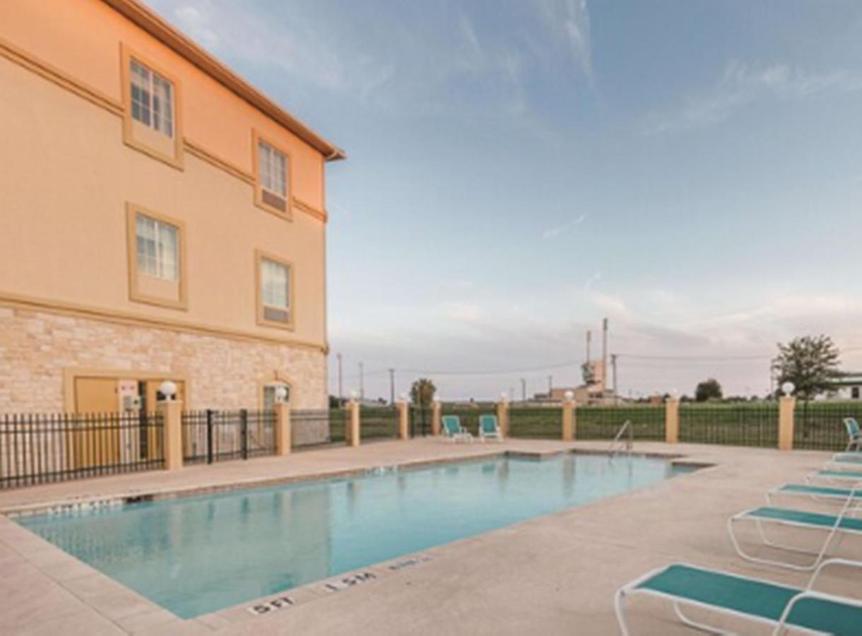 La Quinta By Wyndham Waxahachie Hotell Exteriör bild